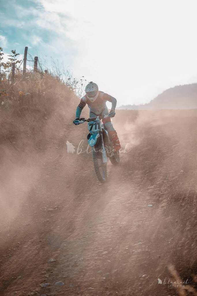 701A9803 | Sportbilder, Sportfotograf, Hochzeits- und Eventfotografin, Flugshows, Portraits und Tiershooting, Aviation, Downhill, Nationalleague, Swissleague, International