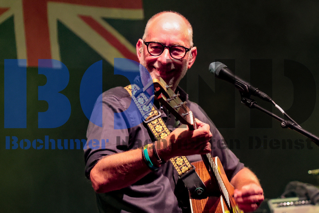 Zeltfestival Ruhr 2024 - Get Back / Beatles Tribute  {date} -  | {headline}(Foto: Sebastian Sendlak / BOND) - Realisiert mit Pictrs.com