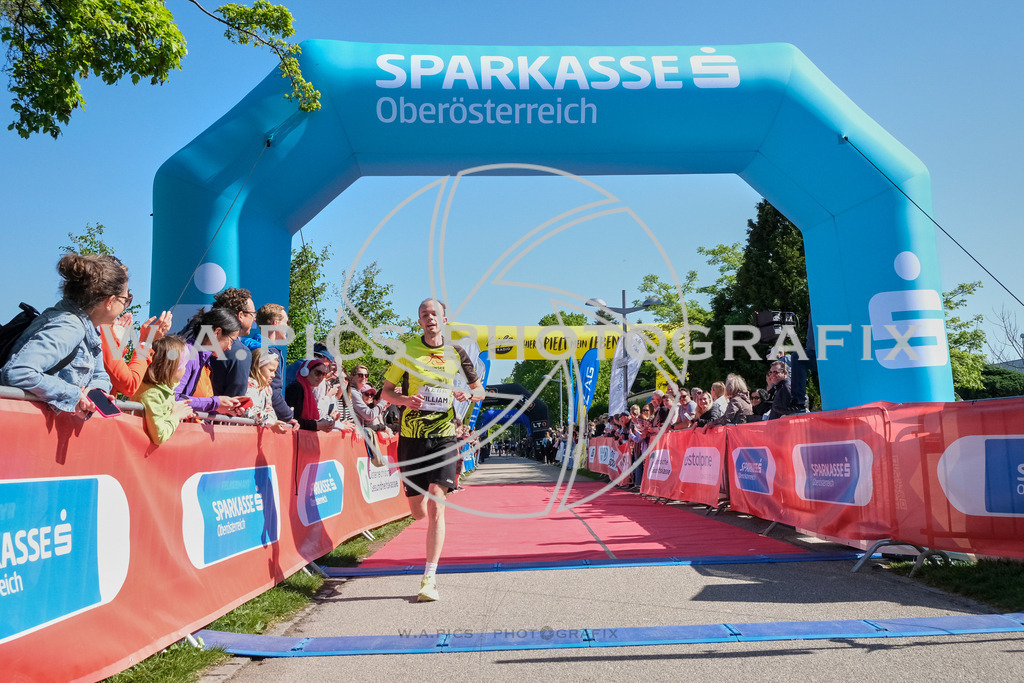 ..... | LINZ,AUSTRIA,27.April 24, Int. 3 Brückenlauf Linz  , Image shows: Photo: WAPICS / Michael ring