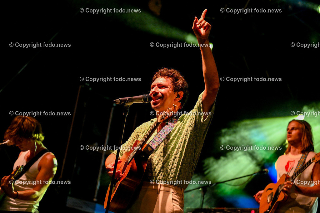 Posthof_ Julian le Play_ Open Air Konzert_ 25.08.2023-26 | 25.08.2023, Linz, AUT, Posthof, Open Air Konzert, im Bild Julian le Play (oesterreichischer Pop-Saenger, Songwriter), Rauschen Tour
