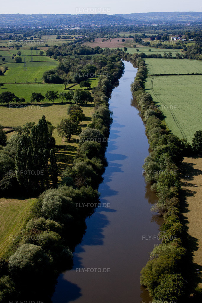 Luftbild: River Severn near Sandhurst in Ashleworth im Bundesland England in Vereinigtes Königreich.Foto: IMG_40734(39696).jpg vom 11.06.2011 durch Werner Riehm/FLY-FOTO.deAuflösung des Originals: 2944 x 4416 px