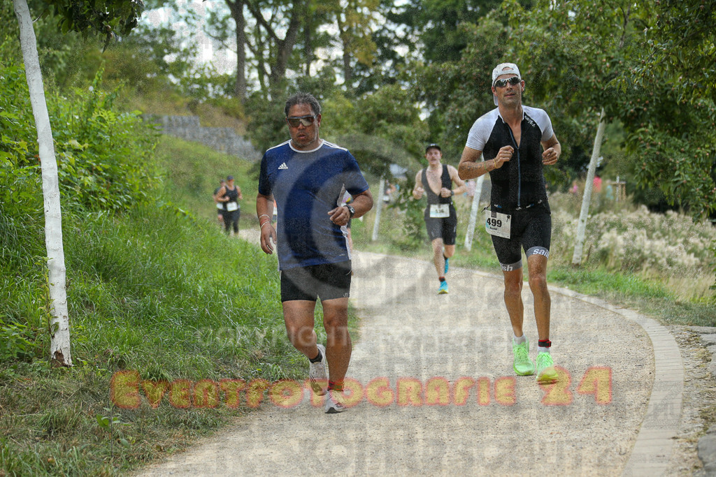 250824_1406_EX1_4979 | Sportfotografie im Rhein-Sieg Kreis, Köln, Bonn, NRW, Rheinland Pfalz, Hessen, etc. Unser Tätigkeitsfeld umfasst den Laufsport vom Volkslauf über den Marathon, Duathlon, Triathon bis zum Ultralauf wie Kölnpfad Ultra oder Schindertrail.