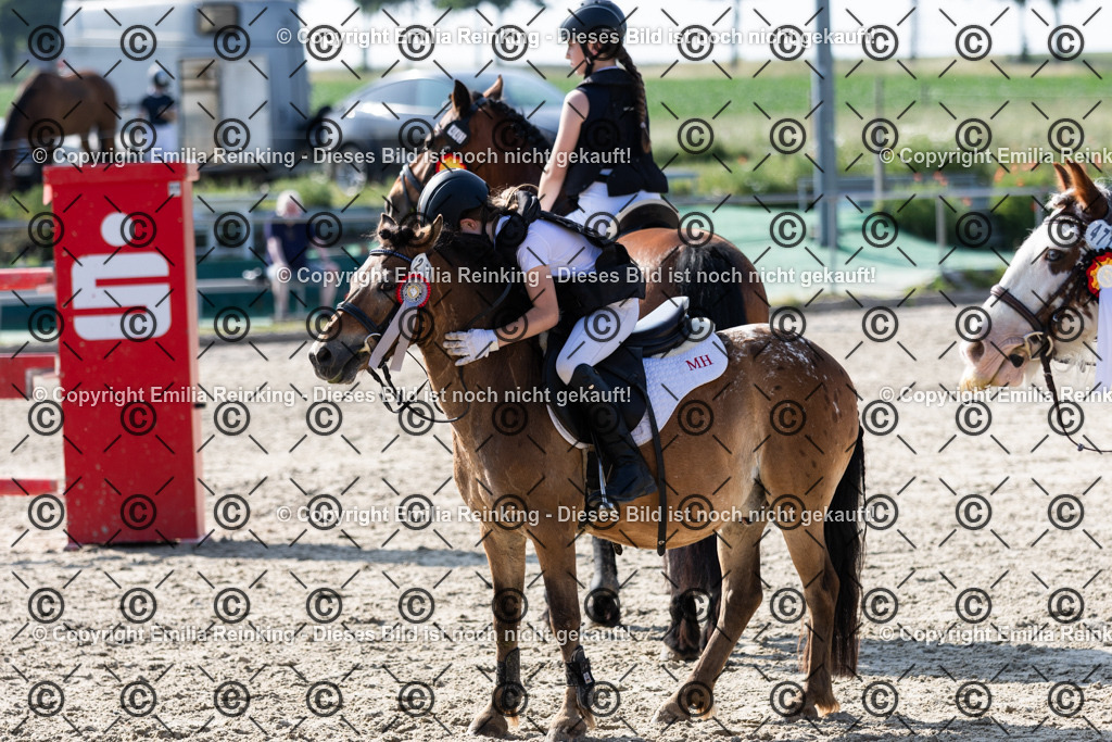 CL5A1246 | Emilia Reinking Fotografie - Realisiert mit Pictrs.com