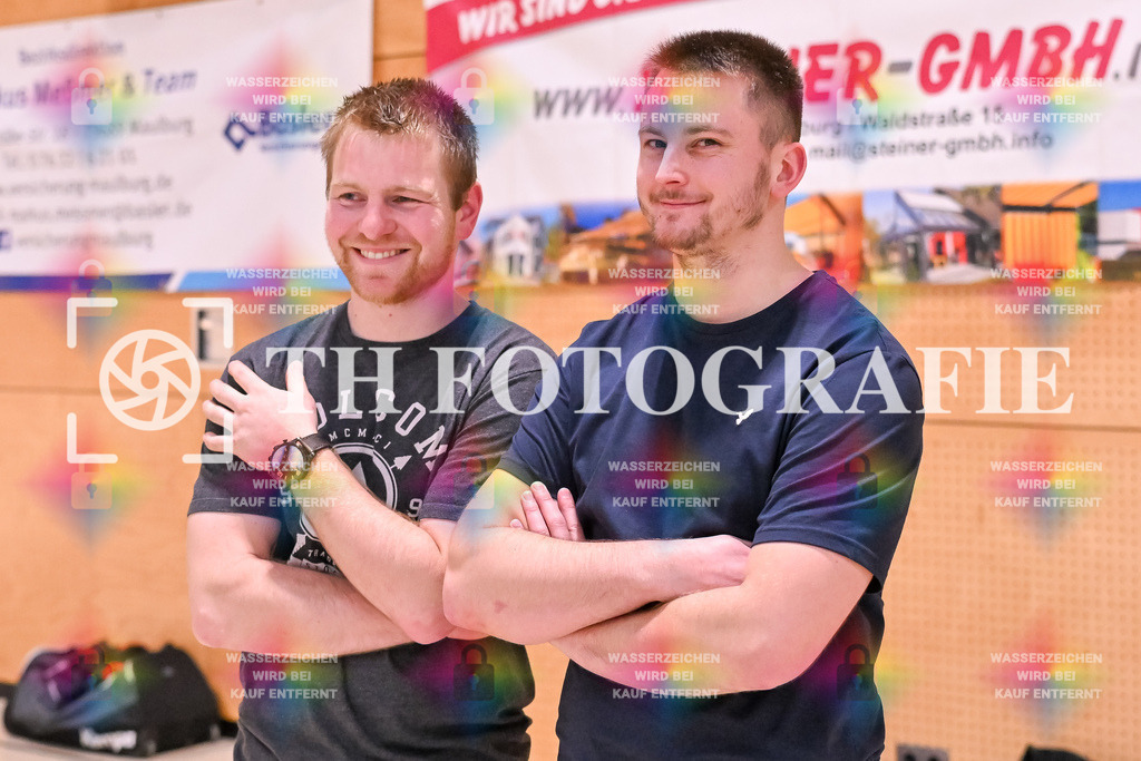 GER, SG Maulburg/Steinen - SG Walkirch/Denzlingen, Handball, Landesliga, 25. Spieltag, Saison 2023/2024, 27.04.2024 | Rubens Freuschle (SG Maulburg/Steinen, #01), Nico Knoblich (SG Maulburg/Steinen, #02)

GER, SG Maulburg/Steinen - SG Walkirch/Denzlingen, Handball, Landesliga, 25. Spieltag, Saison 2023/2024, 27.04.2024

Foto: TH Fotografie/Thomas Hess