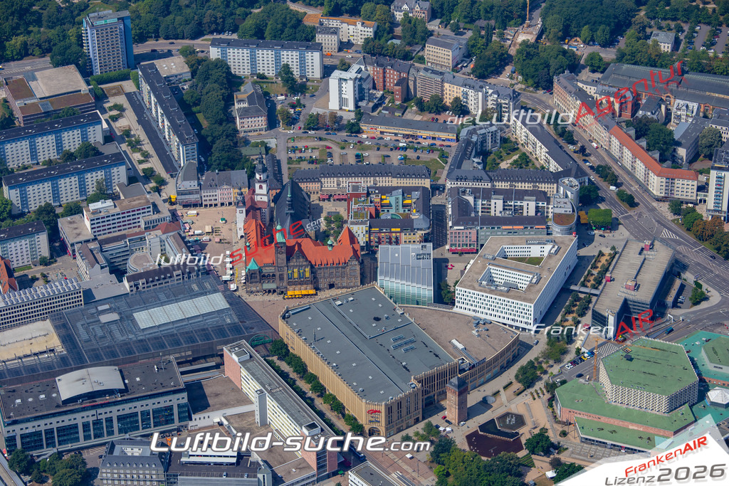 aktuelles Luftbild von Altes-rathaus Chemnitz - Luftaufnahme wurde 2018 von https://frankenair.de mittels Flugzeug (keine Drohne) erstellt.