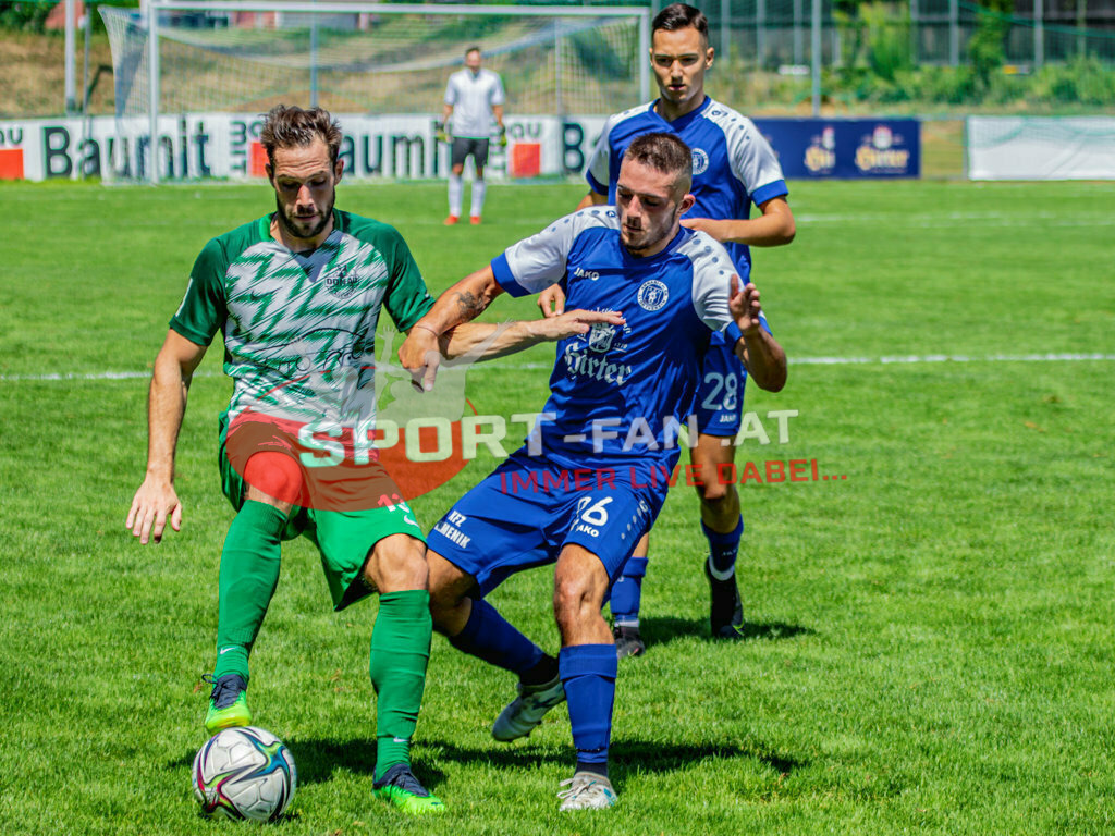 ASV Klagenfurt - Donau Klagenfurt | Thomas Guggenberger (SV Donau Klagenfurt #13) Alexander Killar (ASV Klagenfurt #26) Giuliano Popodi (ASV Klagenfurt #28) ; ASV Klagenfurt - Donau Klagenfurt am 31.07.2022 in Klagenfurt
(ASV Platz Annabichl), AUSTRIA, (Photo by Ernst Krawagner sport-fan.at) - Realisiert mit Pictrs.com