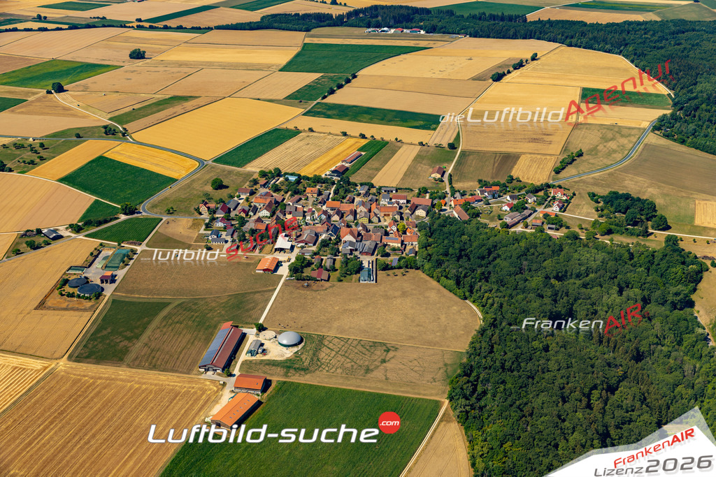 Aktuelles Luftbild von Waizenhofen Thalmässing - Die Luftaufnahme wurde 2022 mittels UL-Flugzeug erstellt ( keine Drohne ) - hochauflösende Kamera-Systeme von  Canon -Beste Qualität - Für grossformatige Ausdrucke geeignet. Die Geschenkidee !