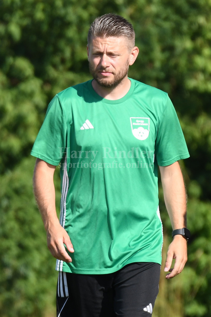 Testspiel SV  Winzer (Kreisliga Straubing) : SpVgg Niederalteich ( Bezirksliga Ost) | Manuel Kesten ( Trainer SpVgg Niederalteich) - Realisiert mit Pictrs.com