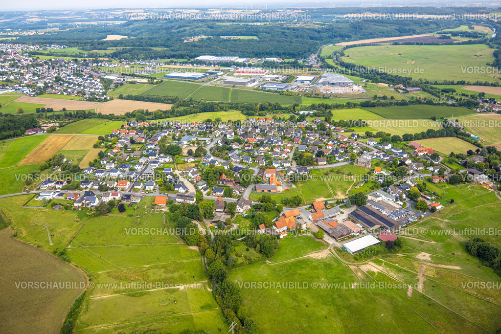Arnsberg250806092 | Luftbild, Wohngebiet Ortsansicht Ortsteil Bachum, Arnsberg, Ruhrgebiet, Nordrhein-Westfalen, Deutschland