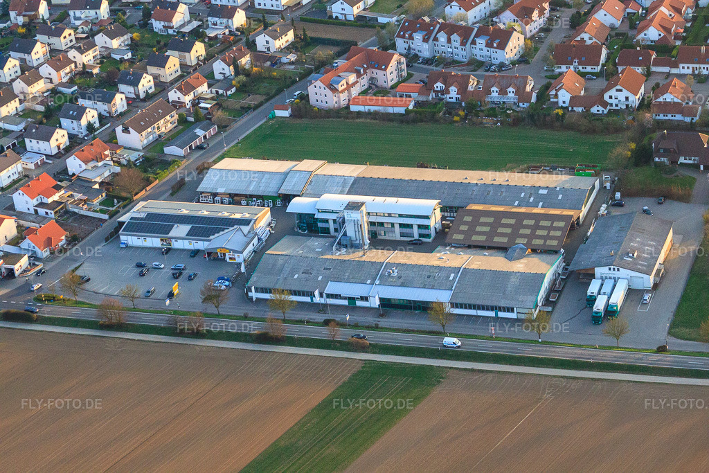 Luftbild: Löffel Fenster + Fassaden GmbH & Co.KG in Herxheim bei Landau im Bundesland Rheinland-Pfalz in Deutschland. Foto: IMG_38935.jpg vom 25.03.2011 durch Werner Riehm/FLY-FOTO.deLöffelfenster