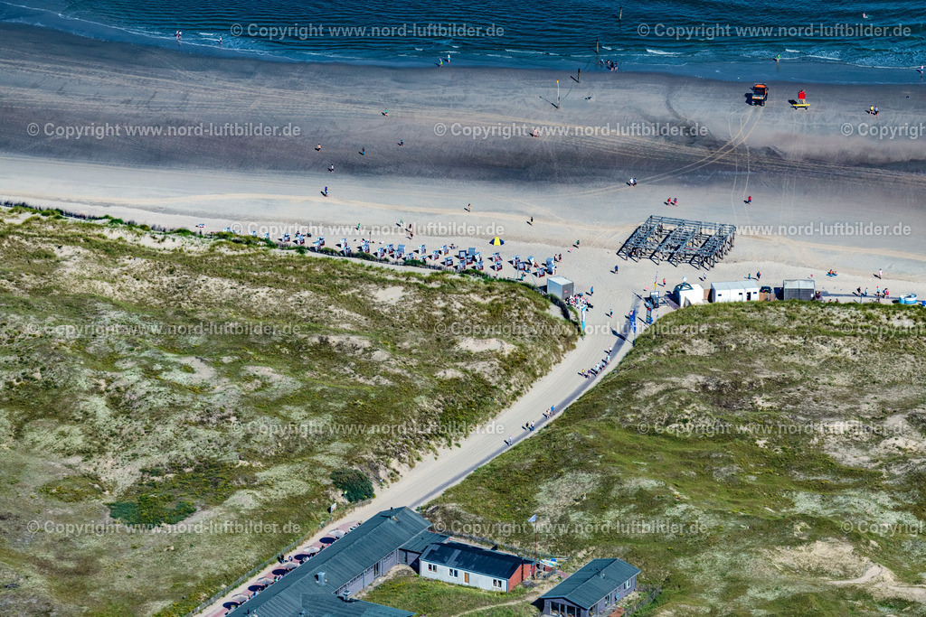 Norderney_Strand_Weisse_Düne_Ehemal_Kiosk_Weisse_Dne_ELS_6380050923 | NORDERNEY 05.09.2023 Sandstrand- mit Strandkörben am Nordstrand auf der Insel Norderney im Bundesland Niedersachsen, Deutschland. // Sandy beach with beach chairs on the northern beach on the island of Norderney in the state of Lower Saxony, Germany. Foto: Martin Elsen