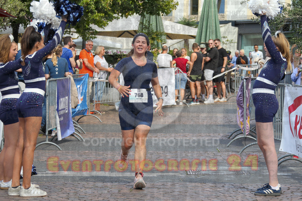 250824_1522_EV4_2836 | Sportfotografie im Rhein-Sieg Kreis, Köln, Bonn, NRW, Rheinland Pfalz, Hessen, etc. Unser Tätigkeitsfeld umfasst den Laufsport vom Volkslauf über den Marathon, Duathlon, Triathon bis zum Ultralauf wie Kölnpfad Ultra oder Schindertrail.