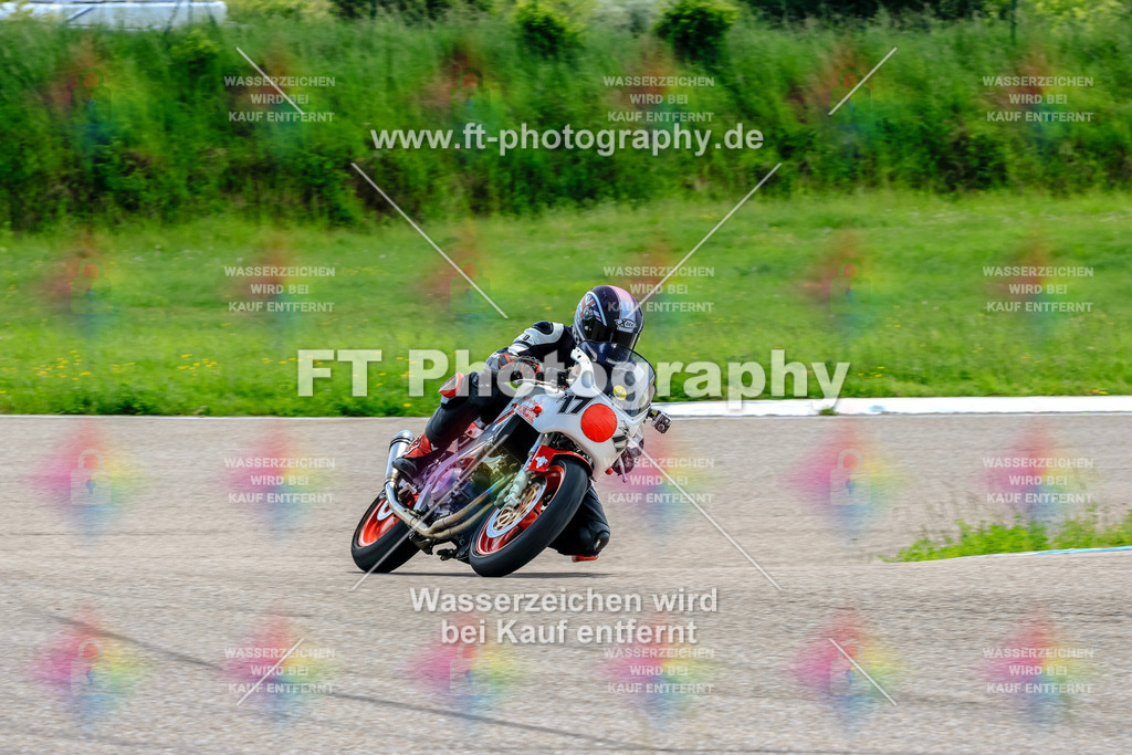 MotoTeam-0248 | Hier findet Ihr Bilder von Touristenfahrten auf der Nürburgring Nordschleife oder von anderen Veranstaltungen die ich besucht habe. Viel Spass beim Durch Schauen 