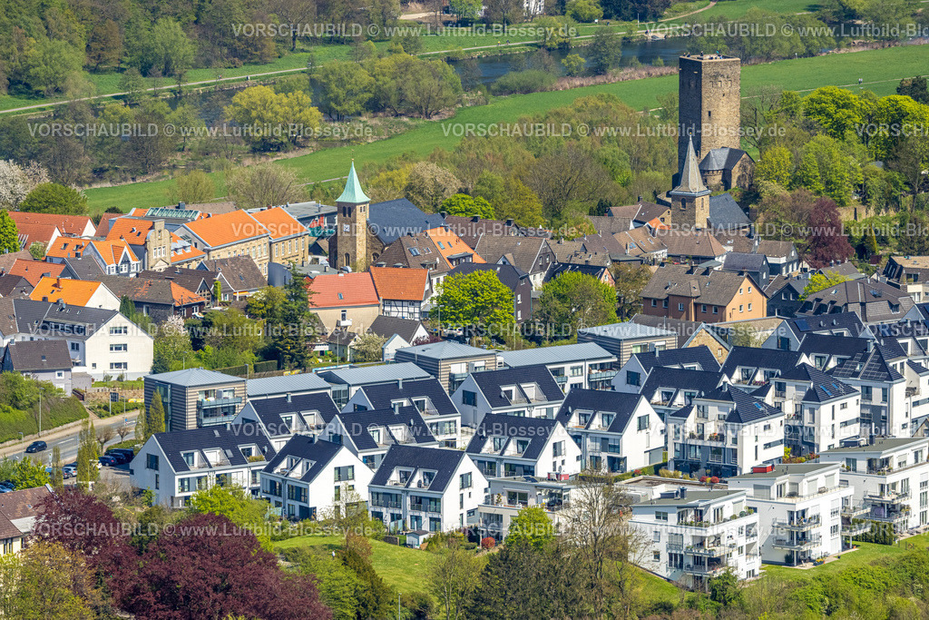 Hattingen230406979 | Luftbild, Burg Blankenstein, Neubau Wohnsiedlung mit  Einfamilienhäusern zwischen Blankensteiner Straße und Seilerweg, kath. Kirche St. Johannes Baptist, evang. Kirche Blankenstein, Blankenstein, Hattingen, Ruhrgebiet, Nordrhein-Westfalen, Deutschland