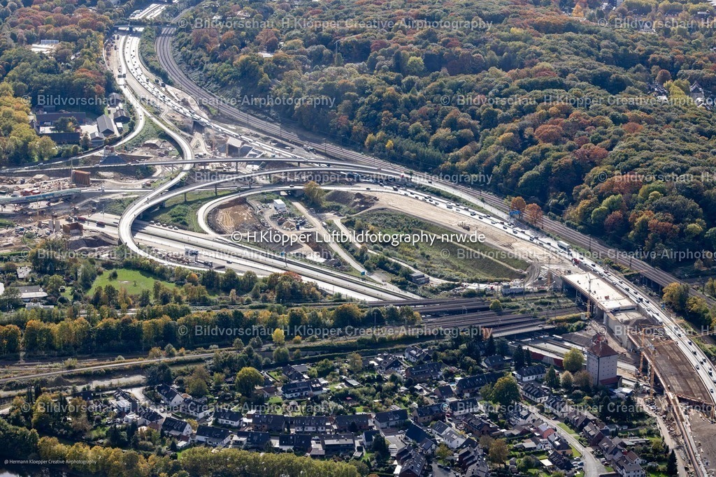 Lufbilder Duisburg-6954 | Luftbild Baustellen zum Umbau und der Sanierung sowie Neugestaltung des Autobahnkreuz Kaiserberg mit "Spaghetti-Knoten" in Duisburg im Ruhrgebiet im Bundesland Nordrhein-Westfalen. Das Kreuz über dem Fluss Ruhr im Ruhrgebiet verbindet die Bundesautobahn A 3 mit der Autobahn A 40. - Realisiert mit Pictrs.com