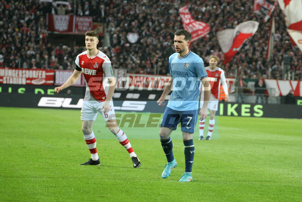 1. FC Köln - VFL Bochum | Eric Martel (links) und Kevin Stöger - © Sportfoto-Sale (MK) - Realisiert mit Pictrs.com