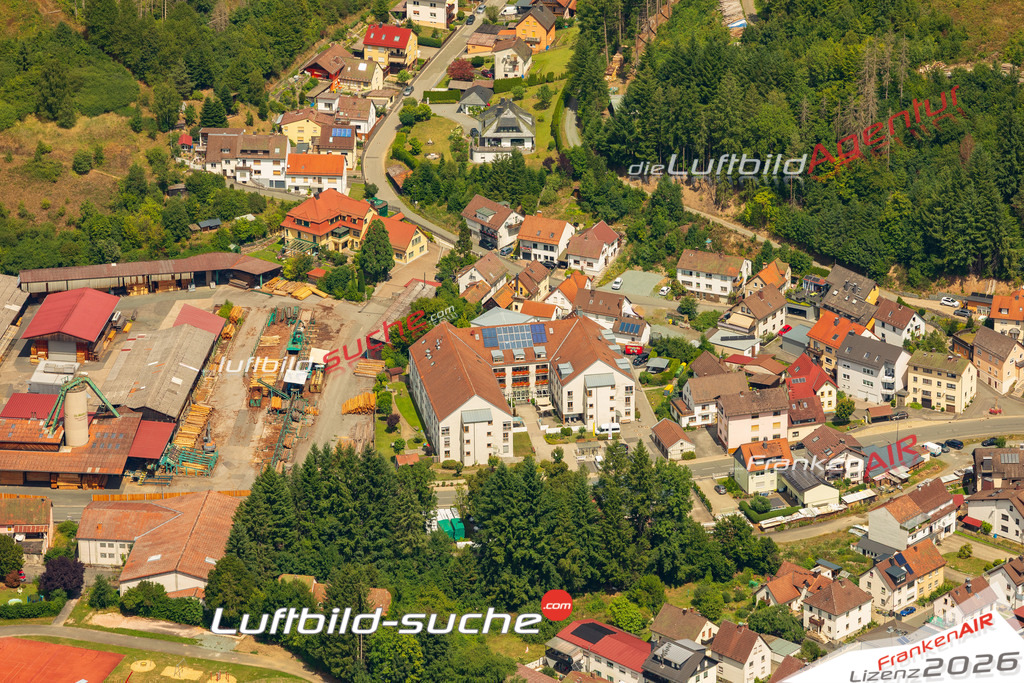 Luftaufnahme von  Wallenfels - Die Luftaufnahme wurde 2025 vom UL-Flugzeug heraus erstellt ( keine Drohne ) - Hochauflösende Luftaufnahme - für professionelle Ausdrucke geeignet. Die Geschenkidee !Mit Lizenz und Bildrechte bestellbar