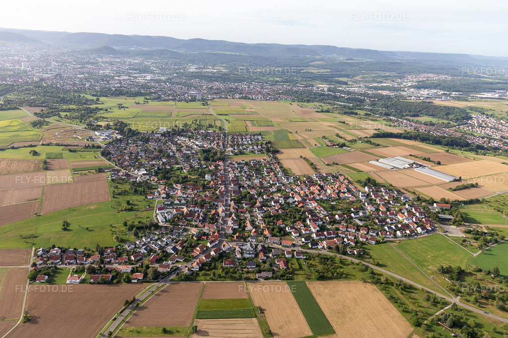Luftbild: Ortsansicht von Norden im Ortsteil Degerschlacht in Reutlingen im Bundesland Baden-Württemberg in Deutschland. Foto: IMG_008614.jpg vom 27.08.2020 durch Werner Riehm/FLY-FOTO.de