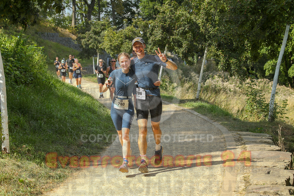250824_1449_EX1_7710 | Sportfotografie im Rhein-Sieg Kreis, Köln, Bonn, NRW, Rheinland Pfalz, Hessen, etc. Unser Tätigkeitsfeld umfasst den Laufsport vom Volkslauf über den Marathon, Duathlon, Triathon bis zum Ultralauf wie Kölnpfad Ultra oder Schindertrail.