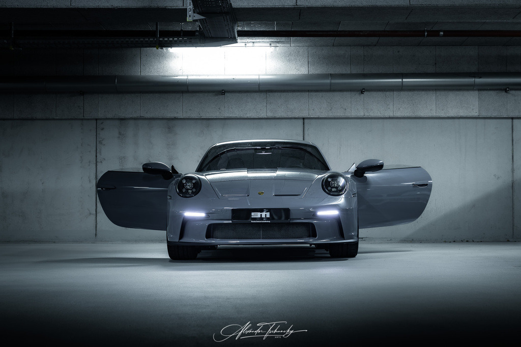 911 GT3 Touring Clausi | Entdecken Sie die faszinierende Welt von Alexander Tschuncky Arts: Kreative Fotografie, atemberaubende Automobilkunst und hochwertiger Bilderdruck. Lassen Sie sich inspirieren! - Realisiert mit Pictrs.com