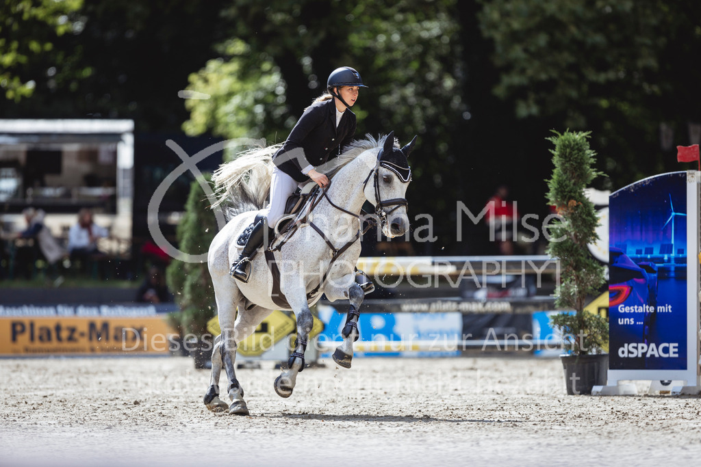 240912_OWLCh_AmateurM-415 | Deine schönsten Turniermomente als professionelle Fotos! Entdecke hochwertige Pferdesport-Fotografie im Online-Shop. Jetzt Fotos finden & bestellen!