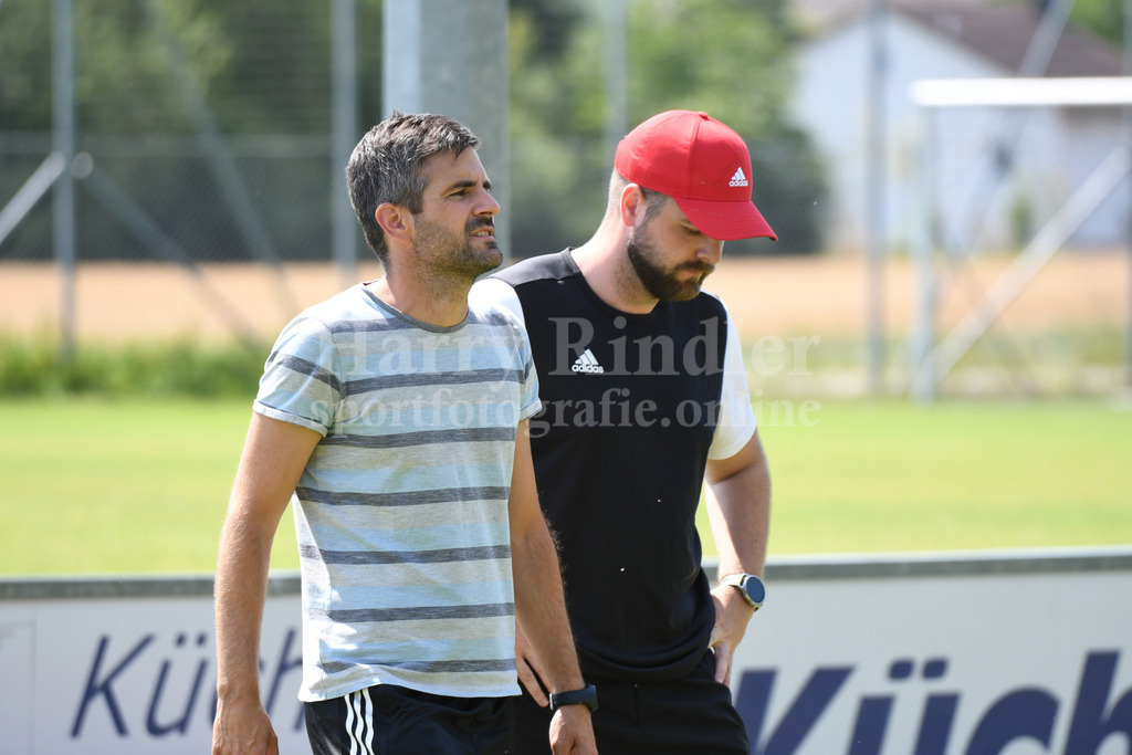 TSV Seebach : TSV Bad Abbach | Andreas Kölbl (Trainer TSV Seebach) und Quirin Grabolle (Co-Trainer TSV Seebach) - Realisiert mit Pictrs.com