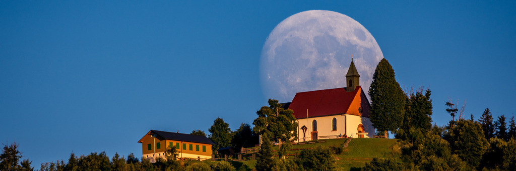hoernlebergmond-108 | <div id="allefotografen-seal-verified-green"></div><script src="https://www.allefotografen.de/956728/seal-verified-green/seal.js" async="async"></script> - Realisiert mit Pictrs.com