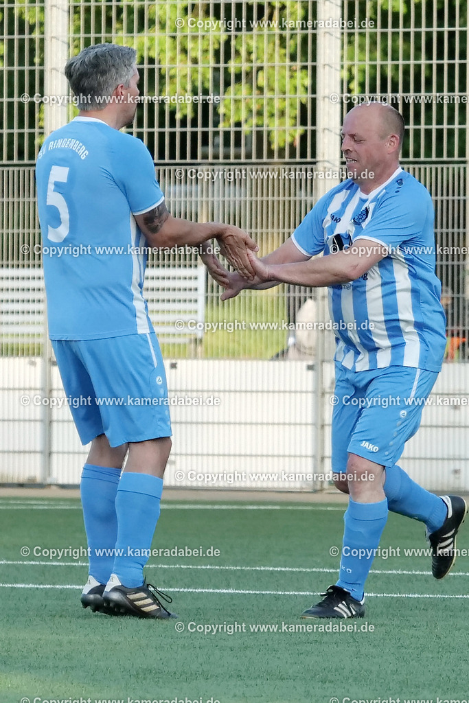 Fußball Kreispokal 25/26 Ü 32 : Spiel um Platz 3 : SV 08/29 Friedrichsfeld - SV Ringenberg AH  2 : 1 | Fußball Kreispokal 25/26 Ü 32 : Spiel um Platz 3 : SV 08/29 Friedrichsfeld - SV Ringenberg AH  2 : 1Spielort : Voerde Friedrichsfeld - Realisiert mit Pictrs.com