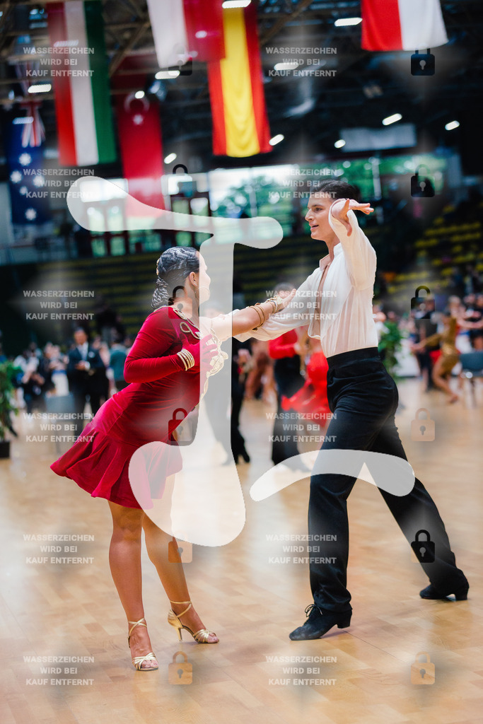 Hessen Tanzt WDSF Open Youth Latin 41st (64) Endrik Schmidt _ Jennifer Kunke (Tanzsportzentrum Stuttgart-Feuerbach)-2025-05-17-1409 | Webshop for digital downloads and prints of dance sport, event & show photographer Julian Link - Realisiert mit Pictrs.com