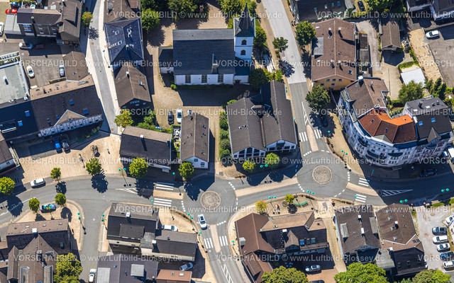 Ennepetal230800803 | Luftbild, Zwei Kreisverkehre in der Ortsmitte Milsper Straße, evang. Johanneskirche, Voerde, Ennepetal, Ruhrgebiet, Nordrhein-Westfalen, Deutschland