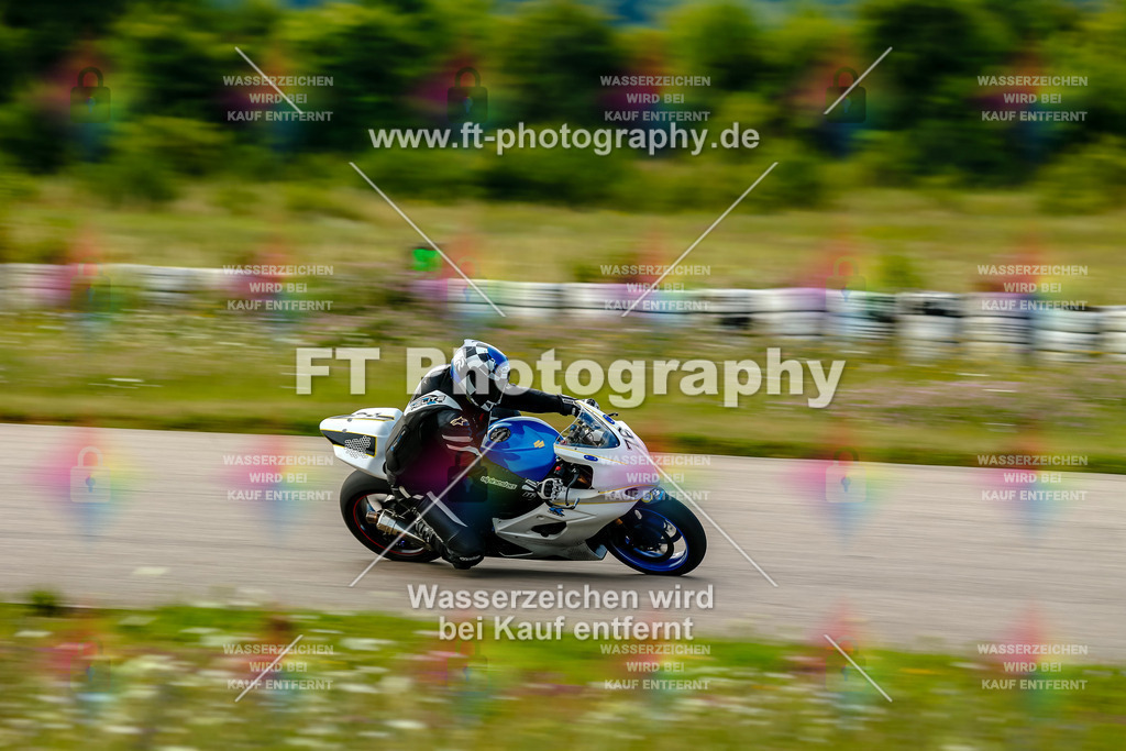 Chambley Juli-0099 | Hier findet Ihr Bilder von Touristenfahrten auf der Nürburgring Nordschleife oder von anderen Veranstaltungen die ich besucht habe. Viel Spass beim Durch Schauen 