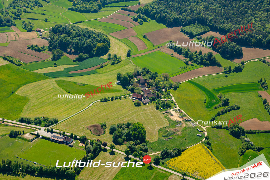 Geschenkidee Bischofsreuth bei Königstein -Die Luftbildaufnahme wurde 2025 vom UL-Flugzeug heraus erstellt ( keine Drohne ) - Hochauflösende Luftaufnahme -Nicht vergleichbar mit Google Maps oder Satelittenbilder- Die Geschenkidee !Mit Lizenz und Bildrechte bestellbar