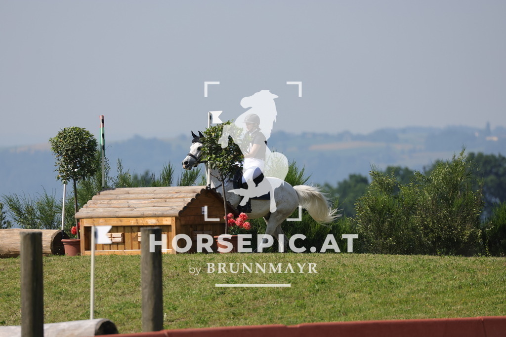 0P6A7618 | Willkommen bei Brunnmayr - Design & Fotografie – Ihrem Spezialisten für Reitturniere und Pferdeveranstaltungen in Oberösterreich, Salzburg und Bayern! Seit über 17 Jahren sind wir leidenschaftlich dabei.
