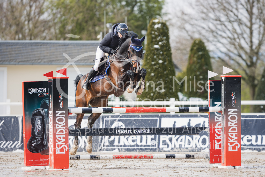 220402_HF-Laar_M1-Spr-113 | SEASON OPENING 2022
Herford Laar
02.04.2022
06 Springprüfung Kl.M*