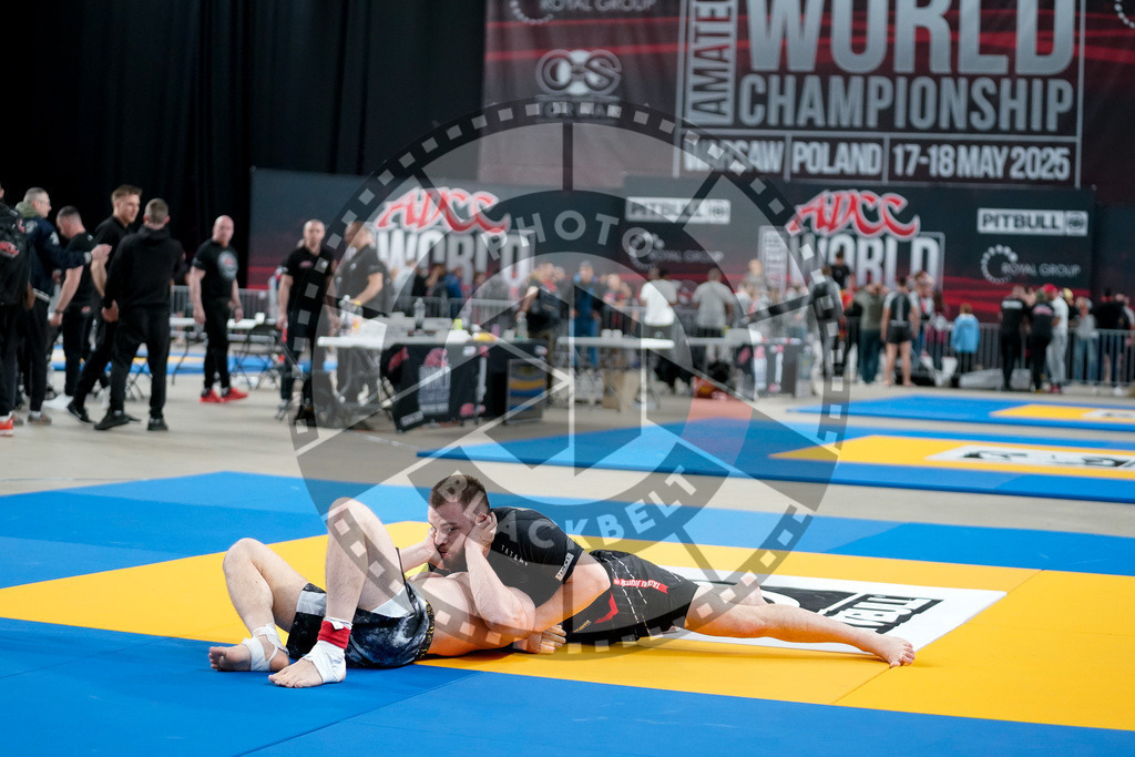 20250518PBB2921 | Athletes compete during the second day of the ADCC Amateur World Championship on May 18, 2025 in Warsaw, Poland. © Chiara Dazi / photoblackbelt
