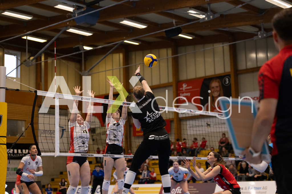 Volleyball I Frauen I Saison 2025-2026 I Volleyball NLA | Women I 1/4 Finals I VC Kanti Schaffhausen - BIWI Volleyball Franches-Montagnes I 21.02.2026 | 9 Jordan Lockwood (USA) (VC Kanti Schaffhausen) – Diagonal - Realisiert mit Pictrs.com