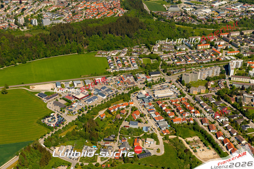 Das Luftbild zeigt :  Kaufbeuren - Die Luftaufnahme wurde 2024 vom UL-Flugzeug aus erstellt ( keine Drohne ) - Hochauflösende Luftaufnahme - Für grossformatige Ausdrucke geeignet. Die Geschenkidee !Mit Lizenz und Bildrechte bestellbar