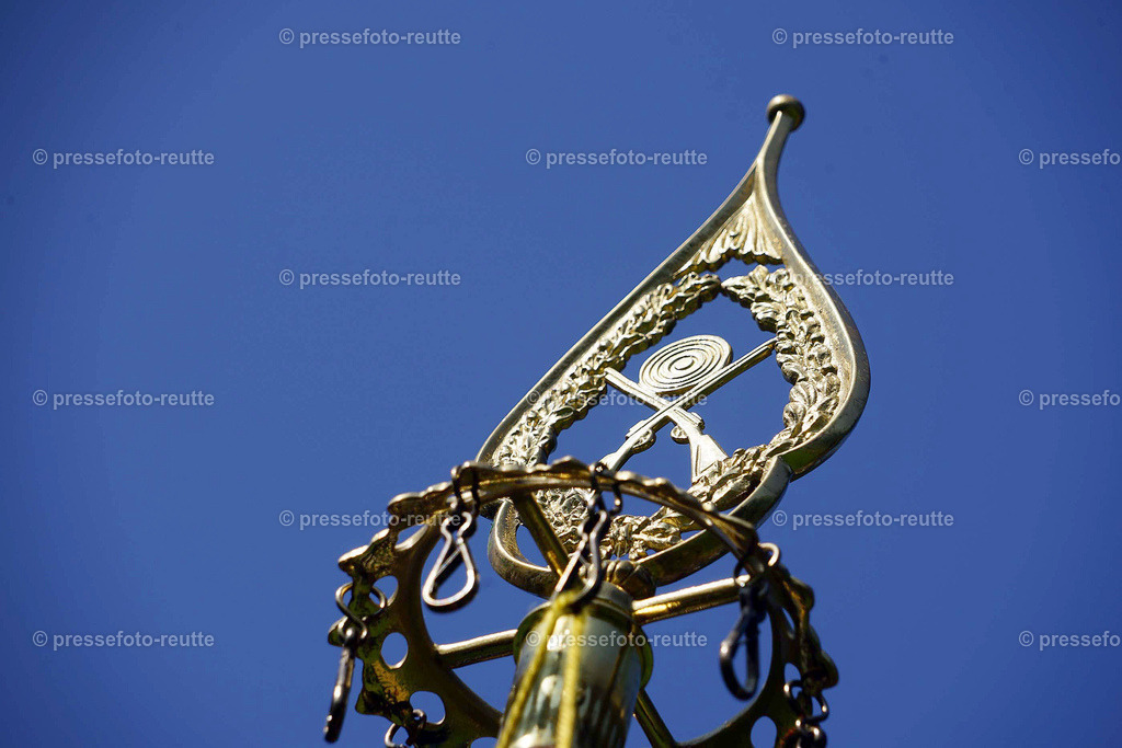 b-news-2023-Juli23-Regimentsschuetzenfest2-Steeg-EHRUNGEN-DSC07193 | Info aus dem Bezirk Reutte/Ausserfern Tirol sowie eine umfangreiche Bilddatenbank über die gesamte Region: Lechtal, Talkessel Reutte, Tannheimertal, Zwischentoren. Lech, Plansee, Zugspitze, Grenztunnel, B179, Fernpassstraße, Verkehr, Lawinen, Tradition, - Realisiert mit Pictrs.com