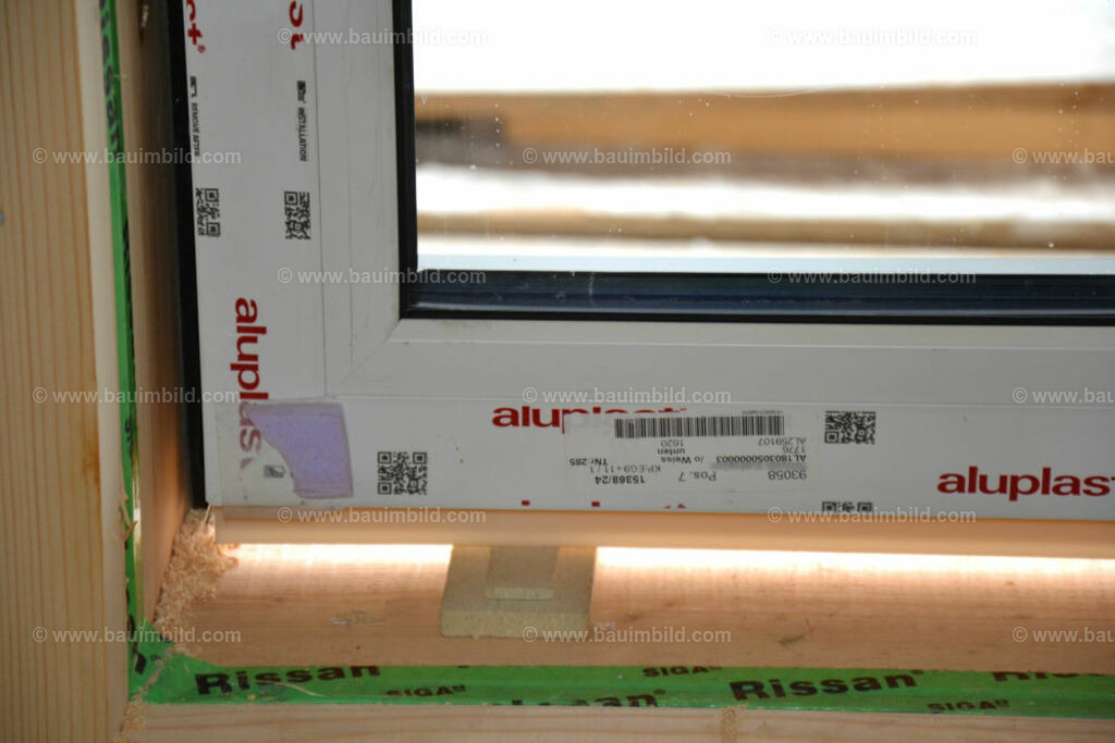 bib-lg14-fenster-0019 | Nach LV-Leistungsgruppen sortierte Detailfotos über den Bau eines Hauses. Alle Hausbau-Bilder direkt vom Urheber und Autor der Website Haus-Selber-Bauen.com