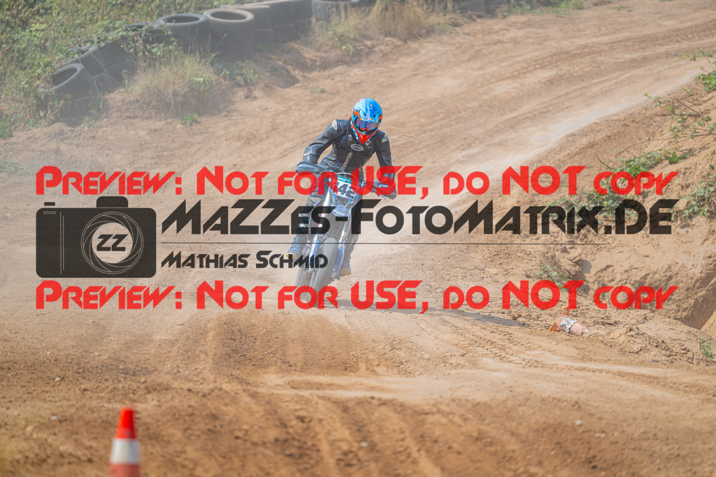MaZZes-Fotomatrix-20260816-618101 | S2