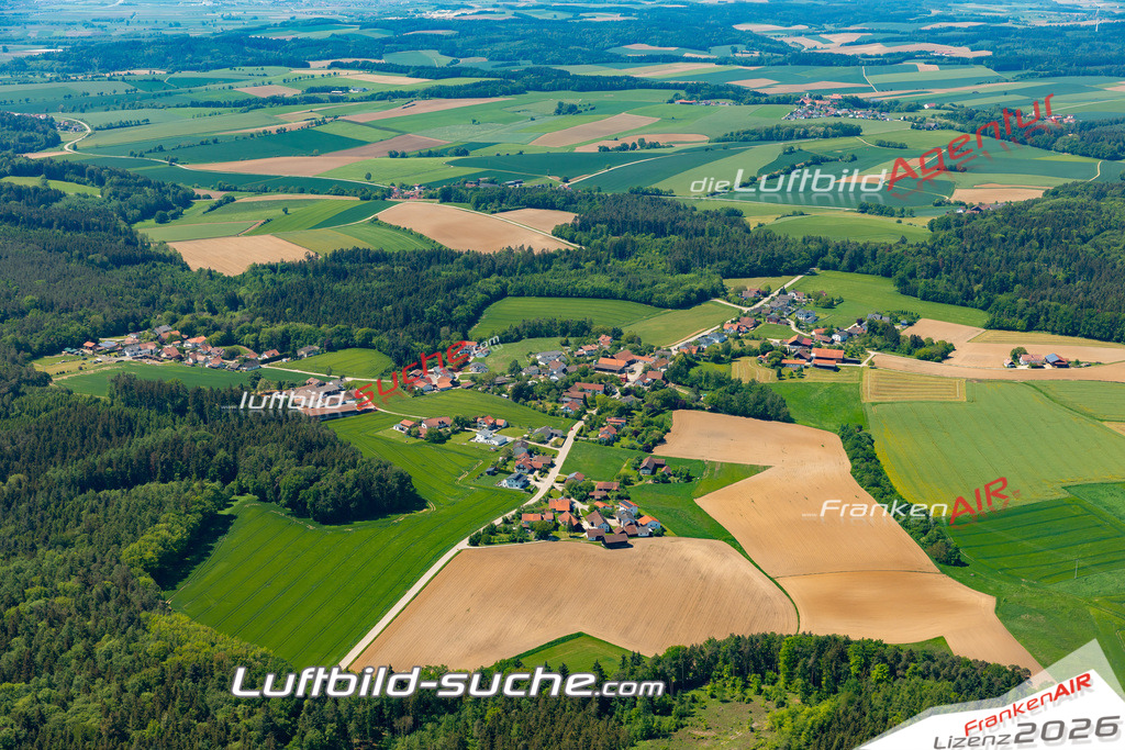 Hösacker-Weng-2024-2 | Die Luftbild Suche. Hier finden Sie Luftaufnahmen, Drohnen und Schrägluftbilder von Städten und Orte. Aktuelle + Archiv Luftbilder auch mit Lizenz.