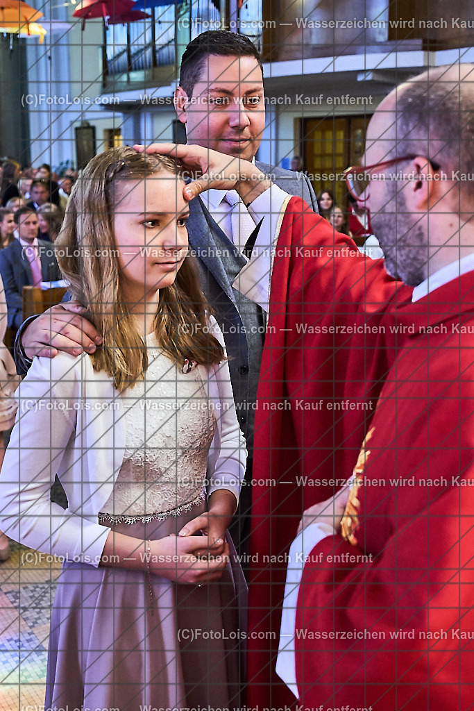 ALP0868_PfarrFirmung Wieselburg_Firmvorgang | (C)FotoLois.com, Alois Spandl, Firmung in der Pfarrkirche Wieselburg mit Generalvikar Dr. Christoph Weiss, Dechant Pfarrer Daniel Kostrzycki und Monignore Franz Dammerer, Sa 15. Juni 2024.