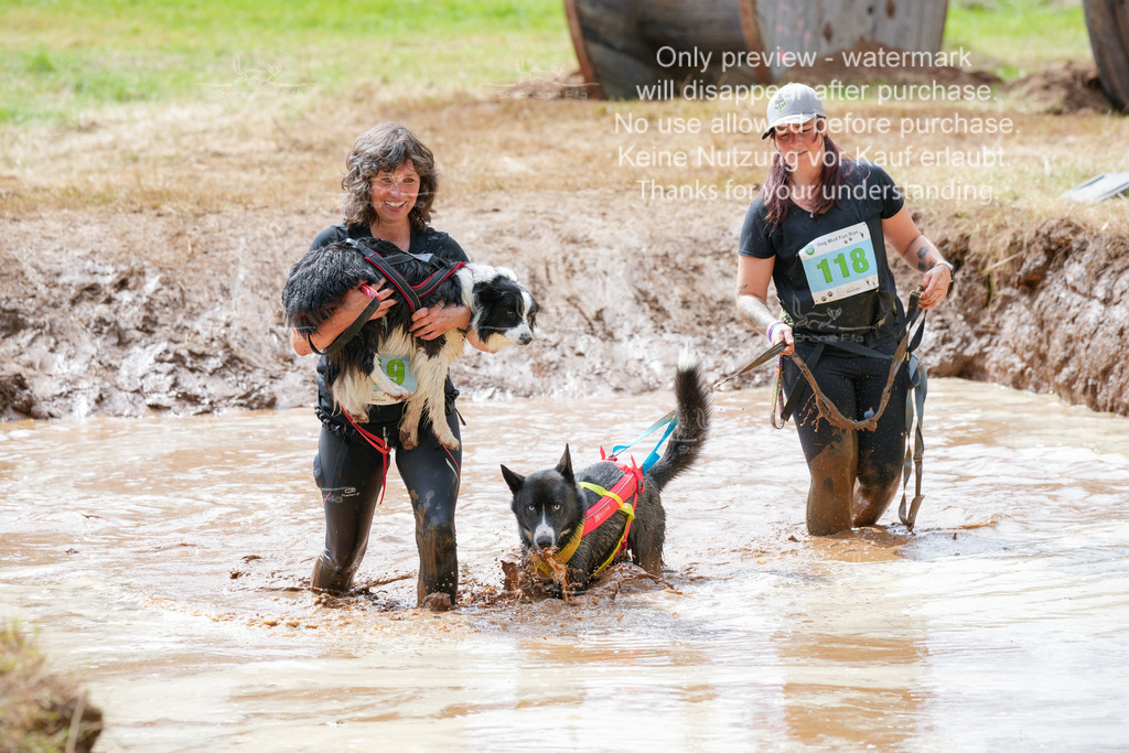 Schlamm_mit_Hund (186 von 460) | stephaniefillaphotographie - Realisiert mit Pictrs.com