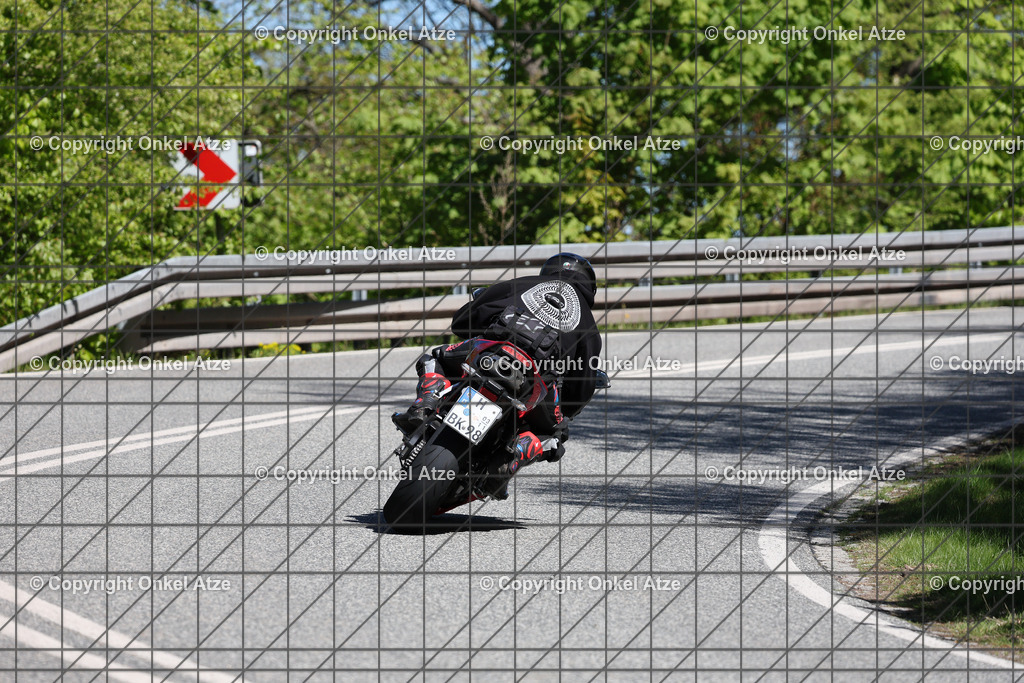 IMG_0004 | Fotograf am Kyffhäuser. Onkel Atze. Kyffhäuser Rennstrecke. Café36. Motorsportfotografie. - Realisiert mit Pictrs.com