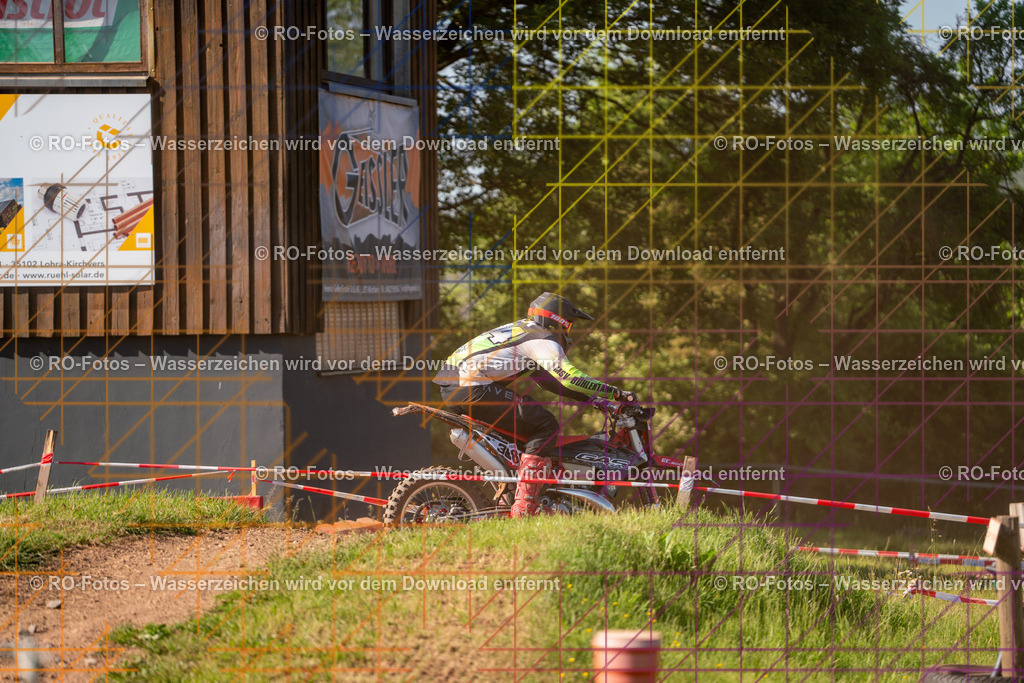 Wolfshausen 3 Lauf -1935 | Sportfotografie von RO-Fotos: Motorsport, Motocross, Enduro, Laufveranstaltungen und Triathlon. Professionelle Fotos von Sportlern und Events. - Realisiert mit Pictrs.com