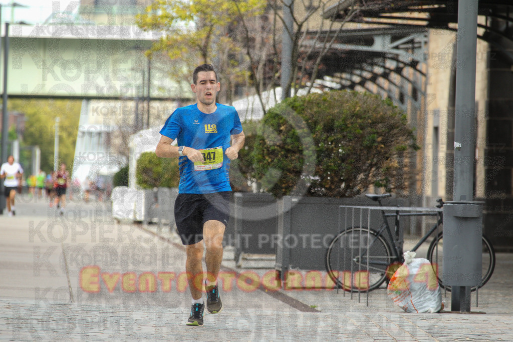 250920_1318_EV4_5201 | Sportfotografie im Rhein-Sieg Kreis, Köln, Bonn, NRW, Rheinland Pfalz, Hessen, etc. Unser Tätigkeitsfeld umfasst den Laufsport vom Volkslauf über den Marathon, Duathlon, Triathon bis zum Ultralauf wie Kölnpfad Ultra oder Schindertrail.