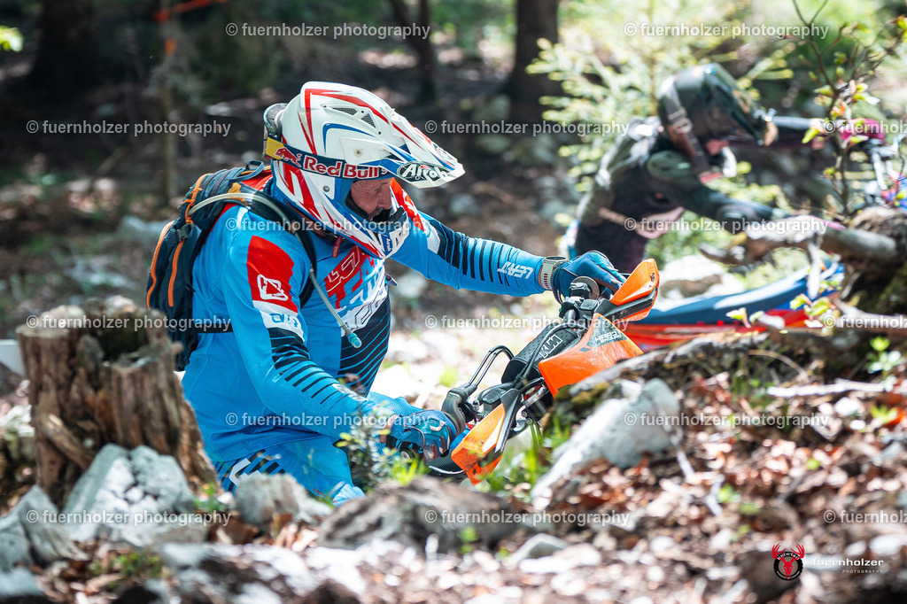 fuernholzer_250501-C2-182 | Fotografische Impressionen von der Red Stag Enduro Extreme by fuernholzer-photography.com. Endurosport in Österreich fotografisch festgehalten von fuernholzer. Auftragsfotografie für Private, Gewerbefotos und Industriefotografie. Eventfotografie, Sportfotografie und Motorsportfotografie. Anbieter von Fotoworkshops, Fototraining, fotografischen Vorträgen und Fotoseminaren.