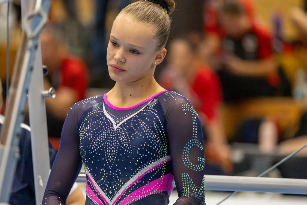 Deutsche Turnliga DTL (Bundesliga) der Frauen, 3. Wettkampftag 2025 in Ketsch***Ebba Mühl (TG Mannheim) am Stufenbarren | Deutsche Turnliga DTL (Bundesliga) der Frauen, 3. Wettkampftag 2025 in Ketsch***Ebba Mühl (TG Mannheim) am Stufenbarren - Realisiert mit Pictrs.com