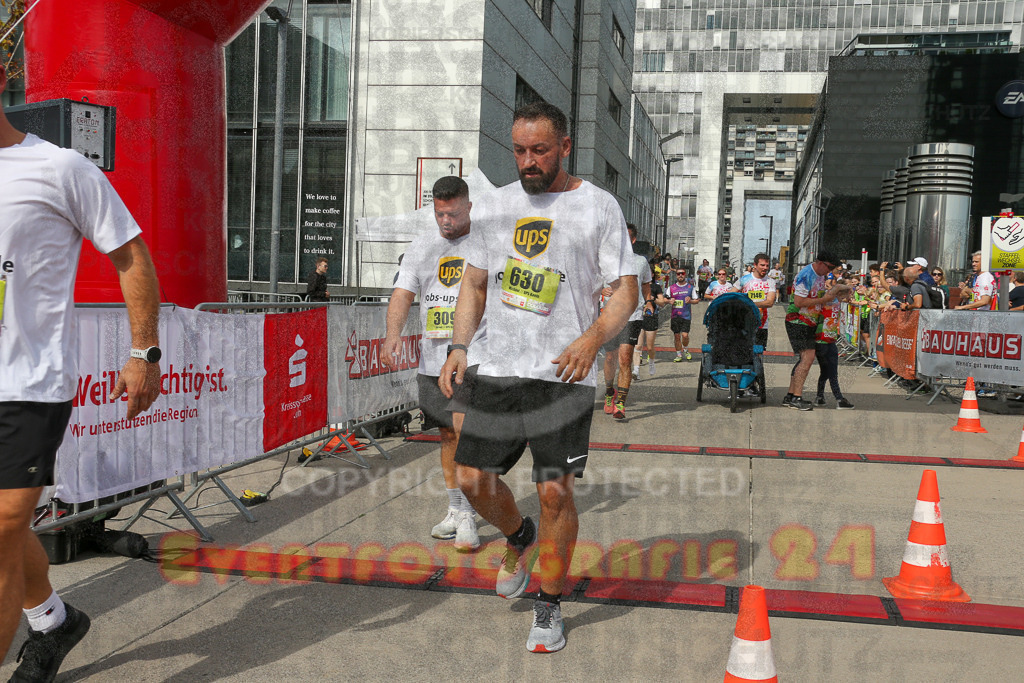 250920_1337_EX1_5855 | Sportfotografie im Rhein-Sieg Kreis, Köln, Bonn, NRW, Rheinland Pfalz, Hessen, etc. Unser Tätigkeitsfeld umfasst den Laufsport vom Volkslauf über den Marathon, Duathlon, Triathon bis zum Ultralauf wie Kölnpfad Ultra oder Schindertrail.