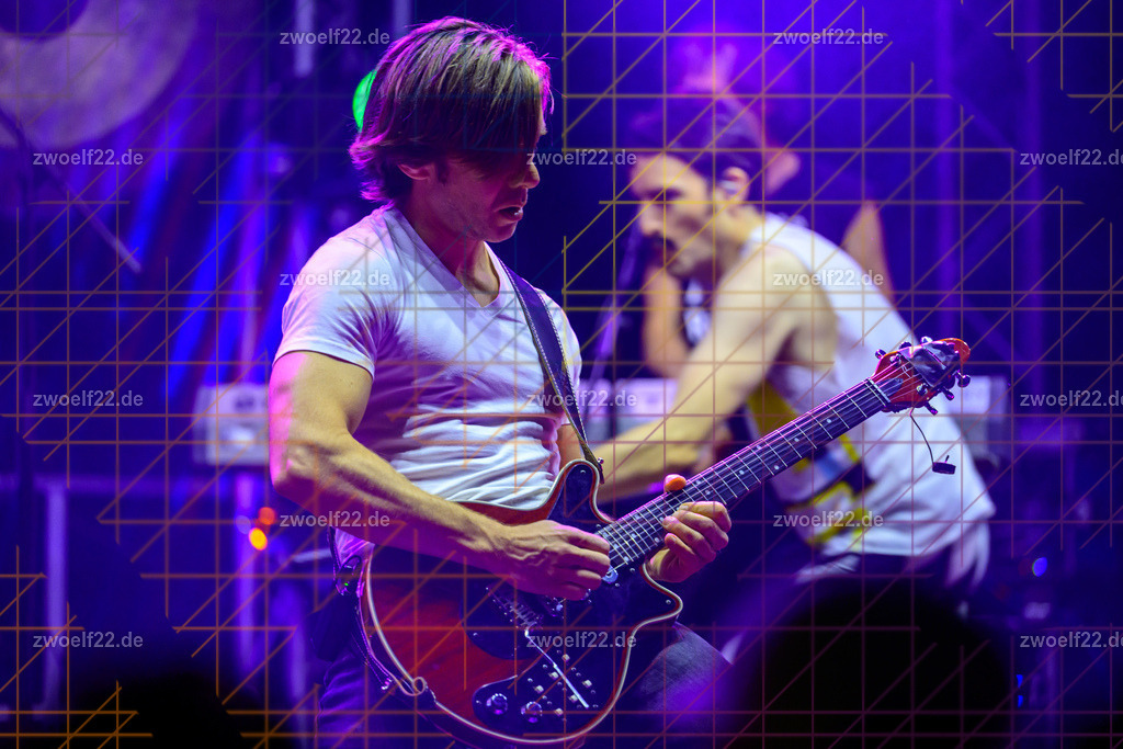 MerQury zum Stadtfest Wilsdruff, Wildruff am 22.08.2026 | Zum Stadtfest Wilsdruff 2026 gastierte die Dresdner Queen-Tribute-Band MerQury am Samstag Abend auf dem Markt in Wilsdruff. - Realisiert mit Pictrs.com